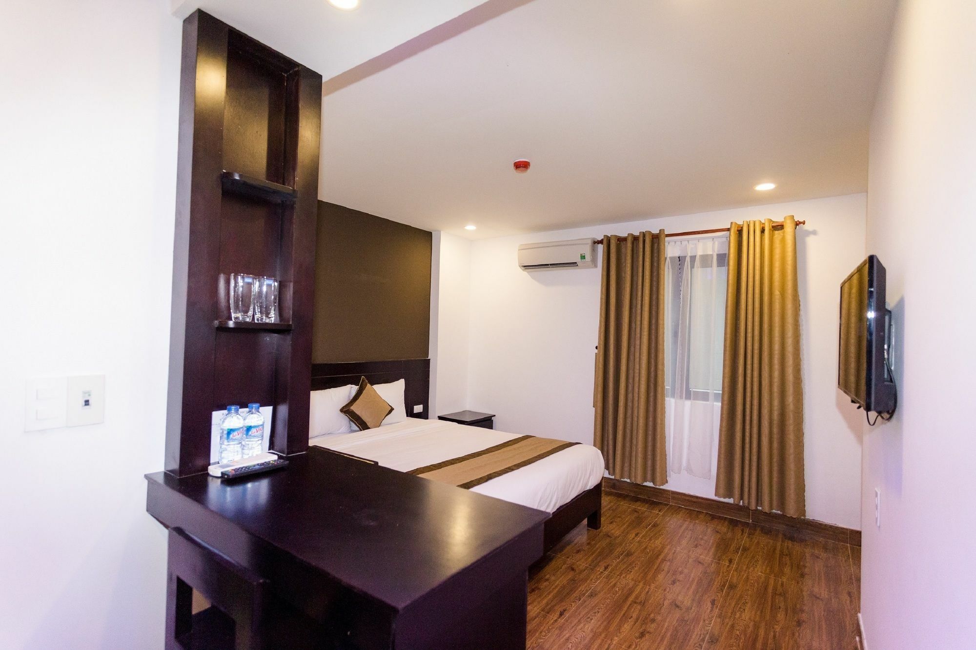 Manchester Hotel Da Nang Buitenkant foto